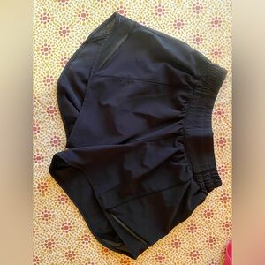 Lululemon hotty hot shorts 4"
